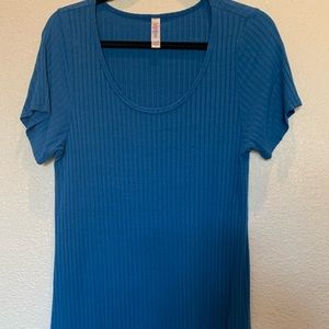 LuLaRoe classic Tee